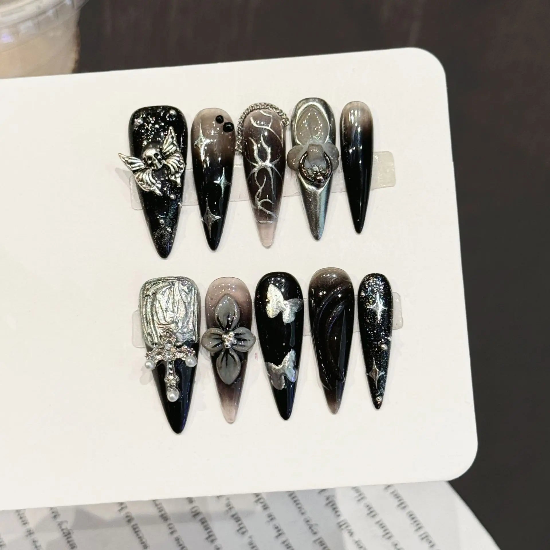 10Pcs Long Retro Stiletto Handmade Press on Nails Green Cat Eye Fake Nails with 3D Snake Design False Nail 네일팁 Накладные Ногти